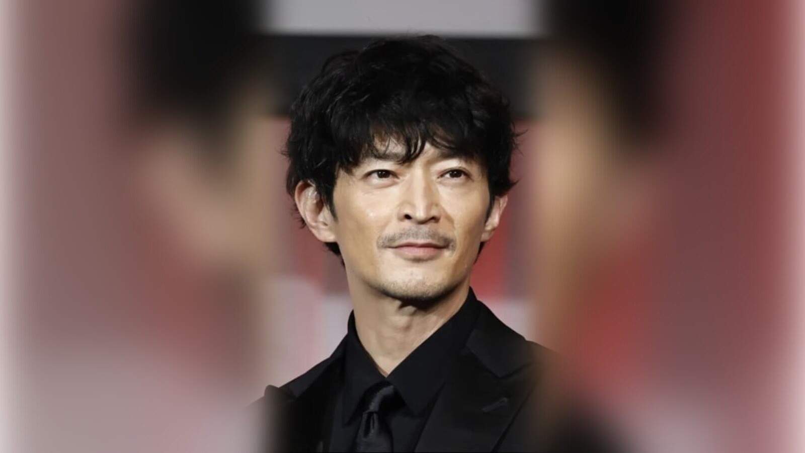 Kenjiro Tsuda, actor de doblaje japonés, en un evento en Tokio